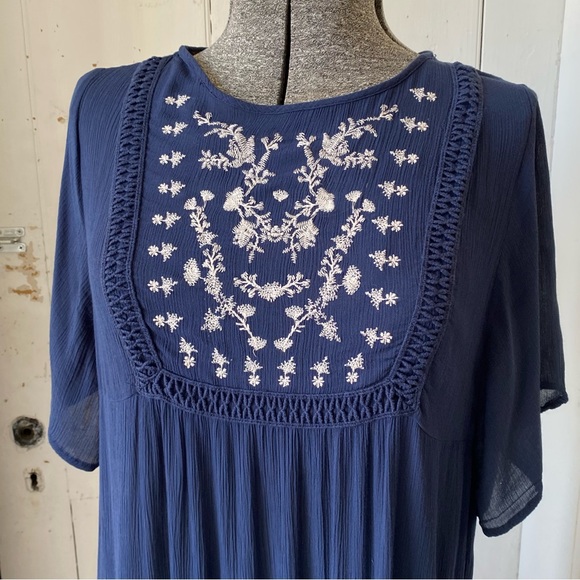 Knox Rose Gauze Embroidered Baby Doll Dress - Picture 2 of 12